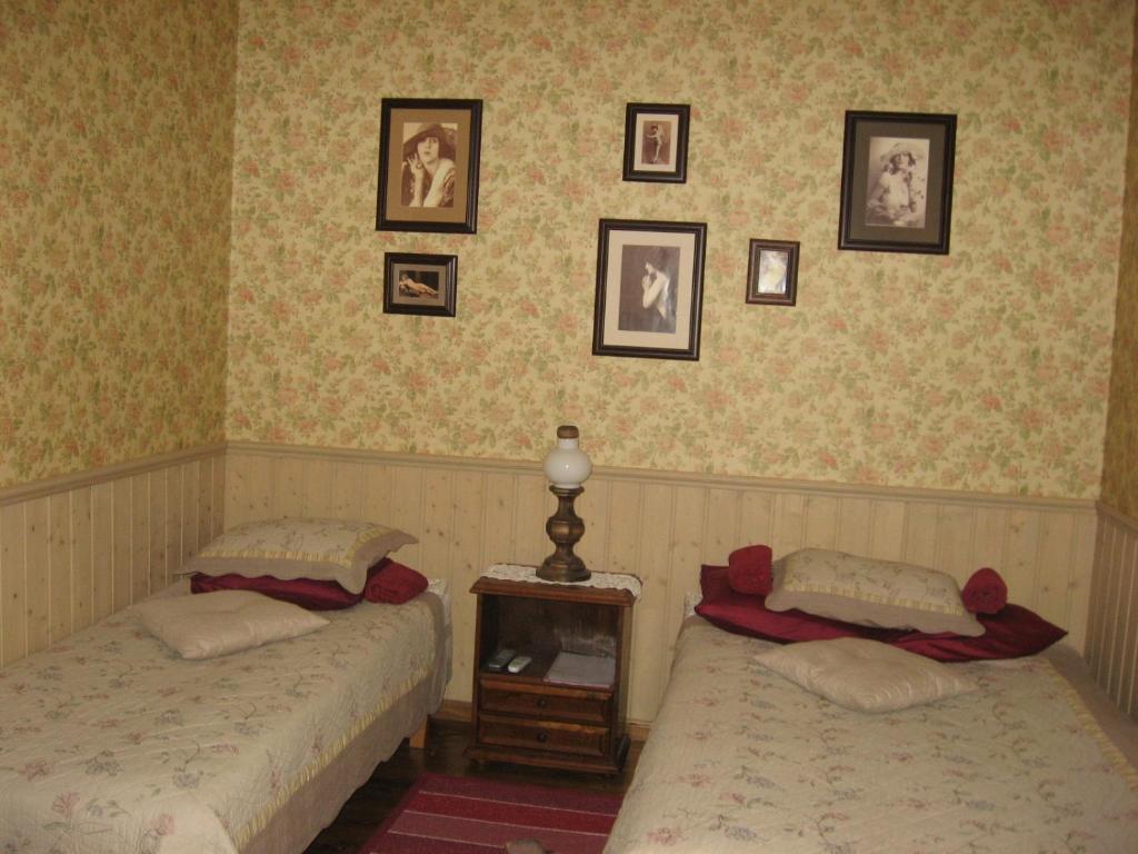 Ferienwohnung Kalbuse House Treimani Zimmer foto